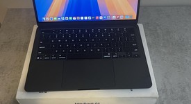 Mint
													MacBook Air 2025 (M4) - 13" - Apple M4, Midnight, 256 GB, 16 GB, photo 3 of 11