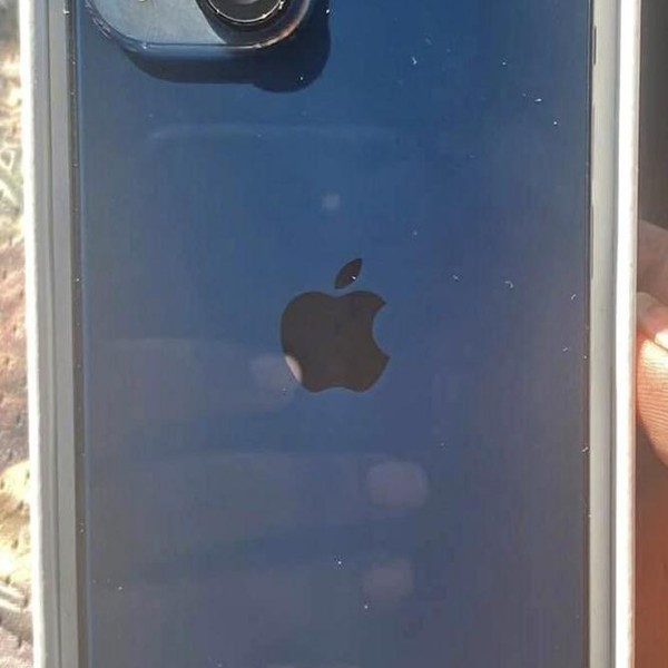 Apple iPhone 13 - AT&T, 128 GB, Midnight, A2482