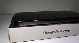 Good
													Google Pixel 9 Pro - T-Mobile, Obsidian, 256 GB, 16 GB, GR83Y, photo 4 of 12