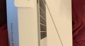 Mint
													MacBook Pro 2017 (No Touch Bar) - 13" - Silver, 256 GB, 8 GB, photo 1 of 7
