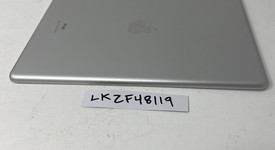 Good
													Apple iPad 8th Gen - Wi-Fi, Silver, 32 GB, A2270, photo 4 of 6