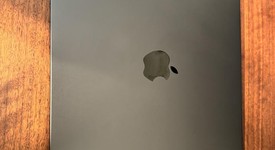 Good
													MacBook Pro Late 2023 (M3) - 16" - Apple M3 Max 16-core, Black, 1 TB, 48 GB, 40-core GPU, photo 1 of 6