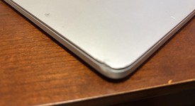 Fair
													MacBook Pro 2018 (With Touch Bar) - 15" - I7, Silver, 512 GB, 16 GB, photo 4 of 7