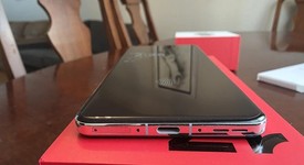 Mint
													OnePlus 13 - Unlocked, Midnight Ocean, 512 GB, 16 GB, photo 5 of 11