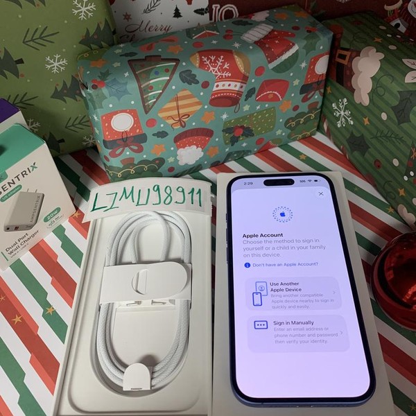 Apple iPhone 16 - Unlocked, 128 GB, Ultramarine, A3081