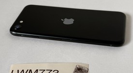 Fair
													Apple iPhone SE 3rd Gen 2022 - Unlocked, Midnight, 64 GB, A2595, photo 4 of 7