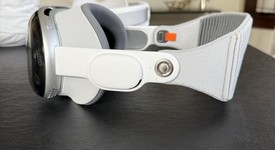 Mint
													Apple Vision Pro - 512 GB, photo 4 of 9