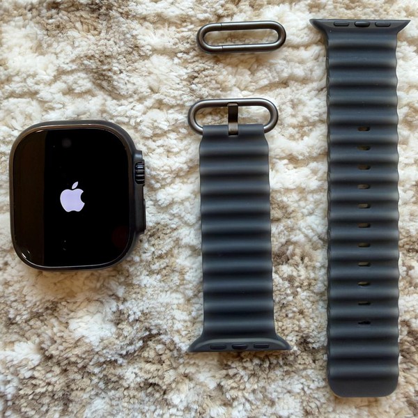 Apple Watch Ultra 2 49mm - Unlocked, Black, A2986