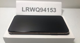 Good
													Apple iPhone Xs Max - Unlocked, Gold, 64 GB, A1921, photo 3 of 10