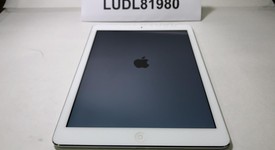 Good
													Apple iPad Air - Wi-Fi, Silver, 16 GB, photo 4 of 9