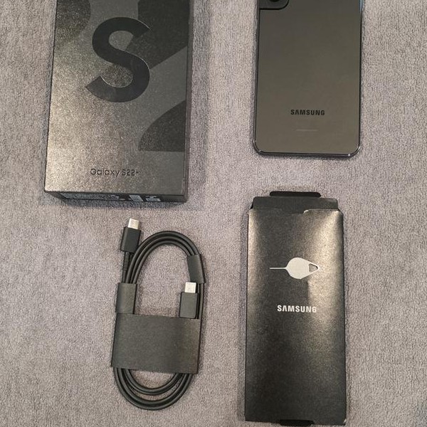 Samsung Galaxy S22 Plus - Unlocked, 256 GB, Black, 8 GB, SM-S906U1