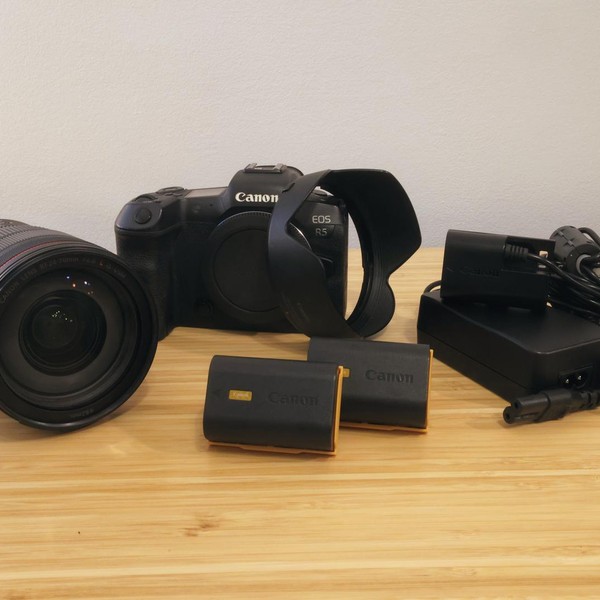 Canon EOS R5