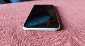 Good
													Apple iPhone SE 2nd Gen 2020 - Unlocked, White, 128 GB, A2275, photo 5 of 13