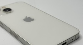 Good
													Apple iPhone 13 Mini - Unlocked, Starlight, 128 GB, A2481, photo 4 of 6