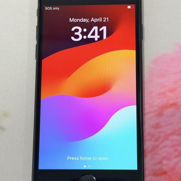 Apple iPhone SE 2nd Gen 2020 - Unlocked, 64 GB, Black, A2275