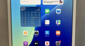 Good
													Apple iPad 8th Gen - Wi-Fi, Silver, 128 GB, A2270, photo 3 of 9