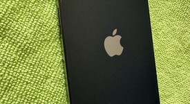 Mint
													Apple iPhone 13 - Unlocked, Midnight, 128 GB, A2482, photo 5 of 9