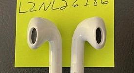 Used
													Apple AirPods 4th Gen - Standard, photo 4 of 5