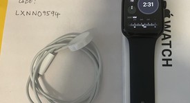 Mint
													Apple Watch SE 2nd Gen 44mm - Midnight, A2723 - GPS, Aluminum, photo 2 of 11