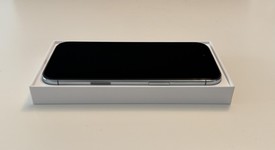 Mint
													Apple iPhone Air - Unlocked, Sky Blue, 256 GB, A3260, photo 4 of 25