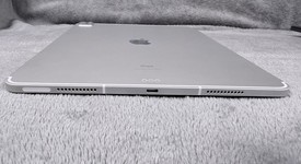 Mint
													Apple iPad Pro 12.9" 5th Gen 2021 - Unlocked, Silver, 512 GB, photo 4 of 12