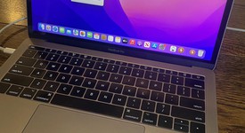 Good
													MacBook Pro 2017 (No Touch Bar) - 13" - I5, Gray, 256 GB, 16 GB, photo 1 of 5