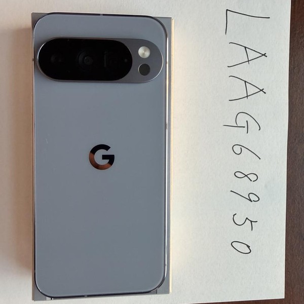 Google Pixel 10 Pro - Unlocked, 128 GB, Moonstone, G4QUR