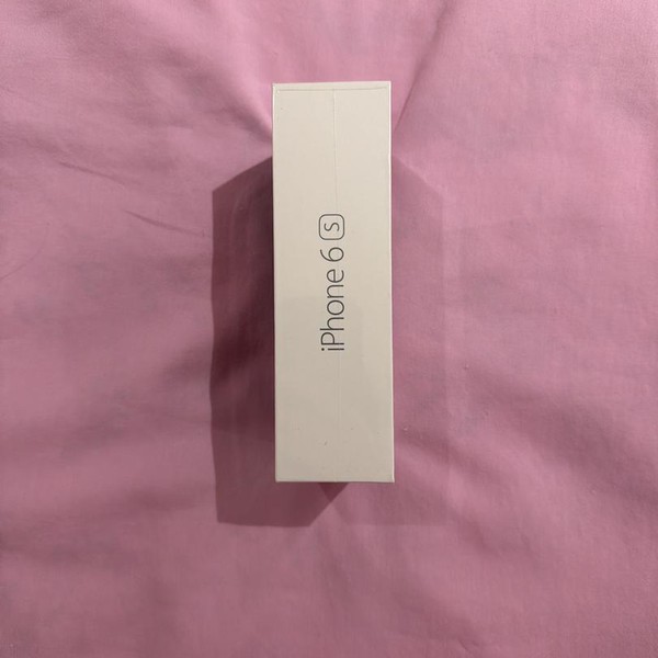 Apple iPhone 6S - Unlocked, 128 GB, Grey, A1688