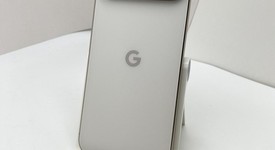 Mint
													Google Pixel 9 Pro XL - Unlocked, Porcelain, 128 GB, 16 GB, GGX8B, photo 3 of 5