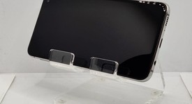 Good
													Samsung Galaxy S10e - Unlocked, White, 128 GB, 6 GB, SM-G970U1, photo 2 of 3