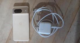 Mint
													Google Pixel 8 - Unlocked, Rose, 128 GB, 8 GB, G9BQD, Sub-6 5G, photo 2 of 8