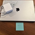 Mint MacBook Pro Late 2023 (M3) - 16 inch - 512 GB, Silver, 18 GB, Apple M3 Pro 12-core, 18-core GPU