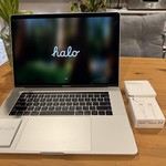 Good MacBook Pro 2018 (With Touch Bar) - 15 inch - 512 GB, Silver, 16 GB, Intel Core i7