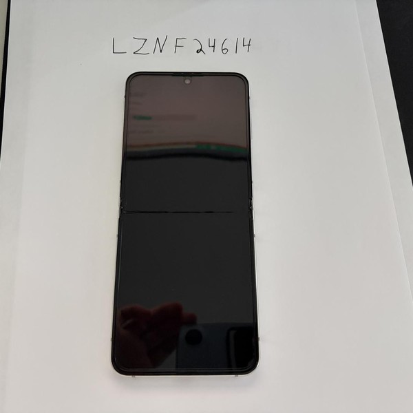 Samsung Galaxy Z Flip5 - Unlocked, Cream, 256 GB, 8 GB, SM-F731U1