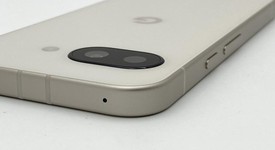 Mint
													Google Pixel 9a - Unlocked, Porcelain, 128 GB, 8 GB, photo 4 of 5