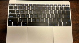 Good
													MacBook Retina 2015 - 12" - Silver, 256 GB, 8 GB, photo 3 of 10