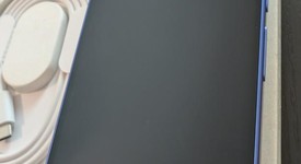 Mint
													Google Pixel 10 - Unlocked, Indigo, 256 GB, GLBW0, photo 3 of 9