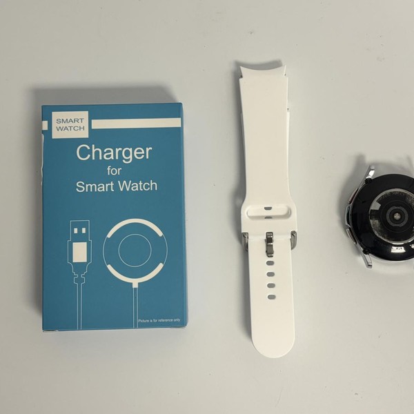 Samsung Galaxy Watch4 Classic - Wi-Fi, Silver, 42mm