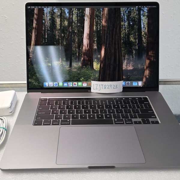 MacBook Pro 2019 - 16 inch - 1 TB, Gray, 16 GB, Intel Core i9
