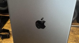 Good
													Apple iPad Air - Unlocked, Gray, 16 GB, photo 2 of 4