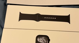 New
													Apple Watch Series 11 46mm - T-Mobile, Jet Black, A3337 - Cellular, Aluminum, photo 1 of 2