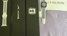 Mint
													Apple Watch SE 1st Gen 40mm - Unlocked, Silver, A2353 - Cellular, Nike, photo 3 of 9
