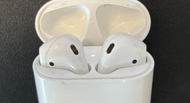 Used
													Apple AirPods 2nd Gen - Wireless Case, photo 1 of 5