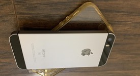 Mint
													Apple iPhone SE 1st Gen 2016 - AT&T, Silver, 32 GB, A1662, photo 3 of 5