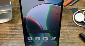 Good
													Motorola Razr (2023) - AT&T, Sage, 128 GB, 8 GB, photo 1 of 7