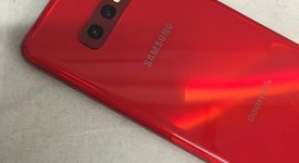 Good
													Samsung Galaxy S10e - Verizon, Red, 128 GB, 6 GB, SM-G970U, photo 3 of 7