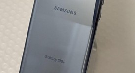 Mint
													Samsung Galaxy S10e - Verizon, Blue, 128 GB, 6 GB, SM-G970U, photo 2 of 3