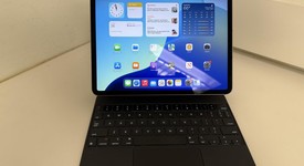 Good
													Apple iPad Pro 11" 4th Gen 2022 - Unlocked, Gray, 512 GB, photo 1 of 7