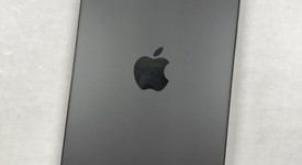 Mint
													Apple iPhone 15 Pro Max - Unlocked Non-US, Black, 1 TB, A3106, photo 2 of 8