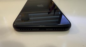 Mint
													Apple iPhone SE 3rd Gen 2022 - Unlocked Non-US, Midnight, 128 GB, A2783, photo 5 of 10